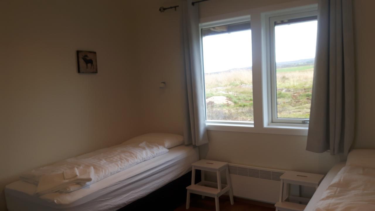 Hjartarstathir Guesthouse Eidar エクステリア 写真